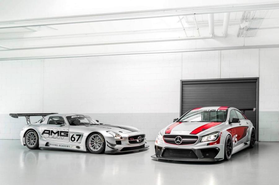  Mercedes-Benz CLA45 AMG Racing Series Concept 2013 года  (фото 15 из 22)